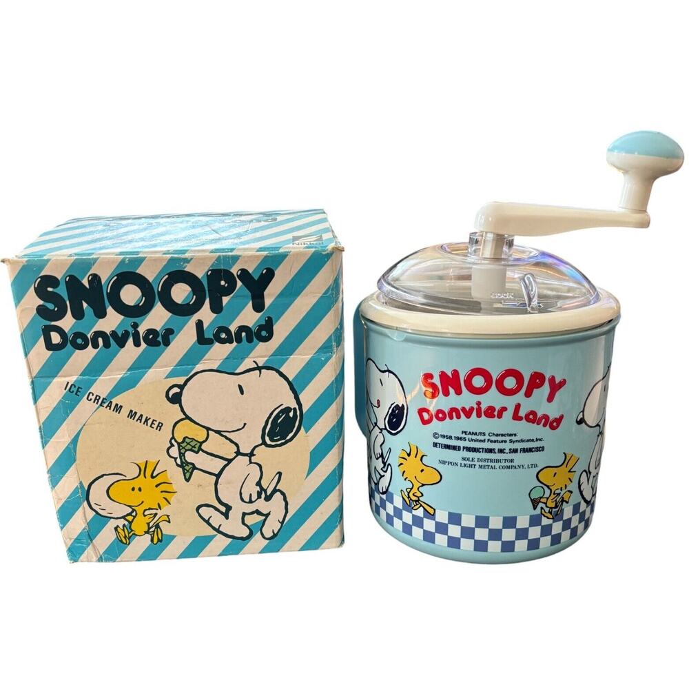VTG 1965 Donvier Land Snoopy Ice Cream Maker with Original box  Blue  1 pt
